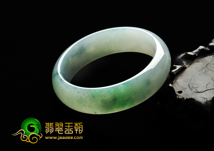 糯冰种飘翠缅甸翡翠A货手镯（58.7mm）