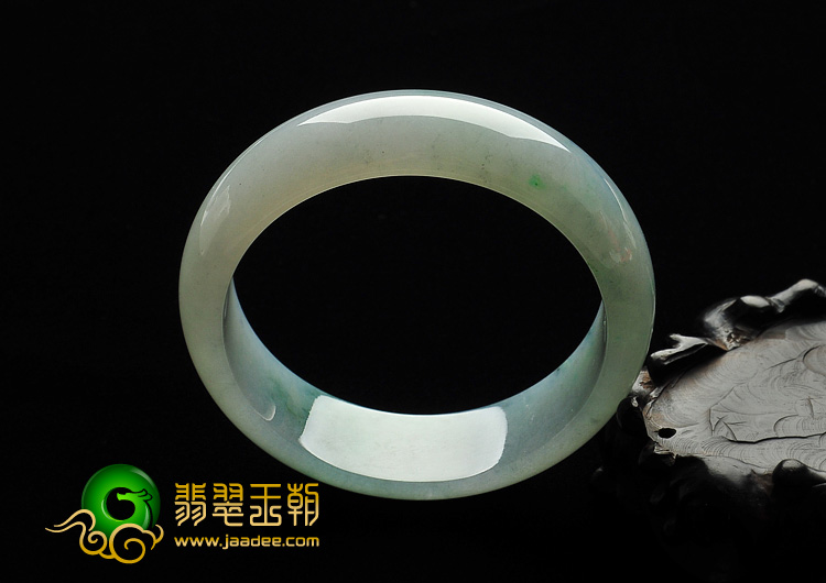 糯冰种飘翠缅甸翡翠A货手镯（58.7mm）