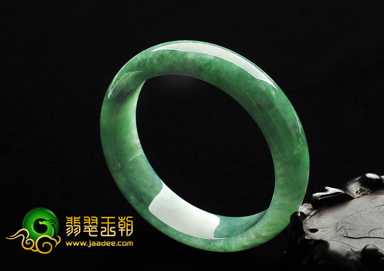 糯冰种豆绿满绿缅甸翡翠A货手镯（57.1mm）