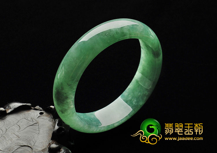 糯冰种豆绿满绿缅甸翡翠A货手镯（57.1mm）