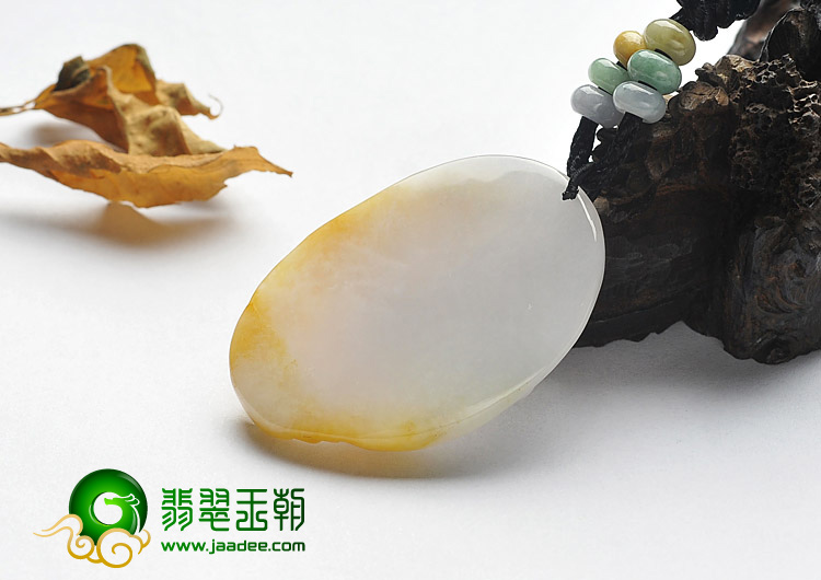 糯冰种黄翡缅甸翡翠A货纳福挂件