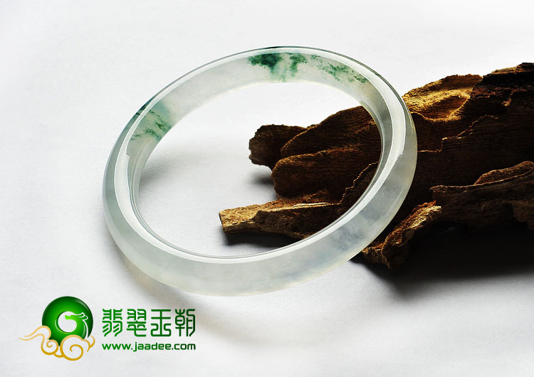 冰玻种飘花缅甸翡翠A货手镯（62.2mm）