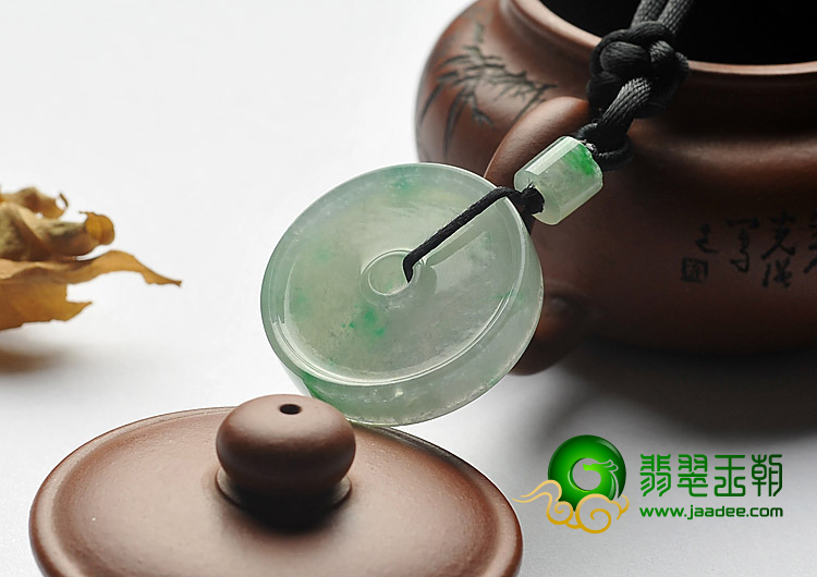 冰种飘翠缅甸翡翠A货平安扣挂件