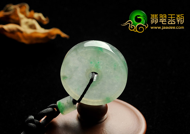 冰种飘翠缅甸翡翠A货平安扣挂件