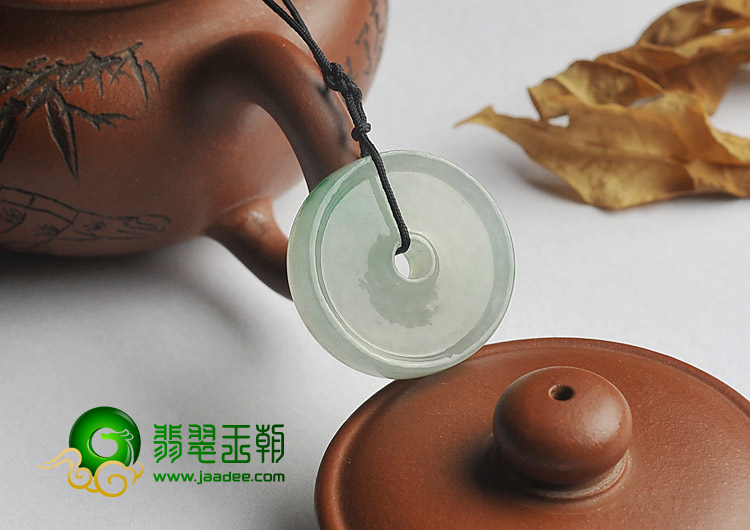 冰种飘翠缅甸翡翠A货平安扣挂件