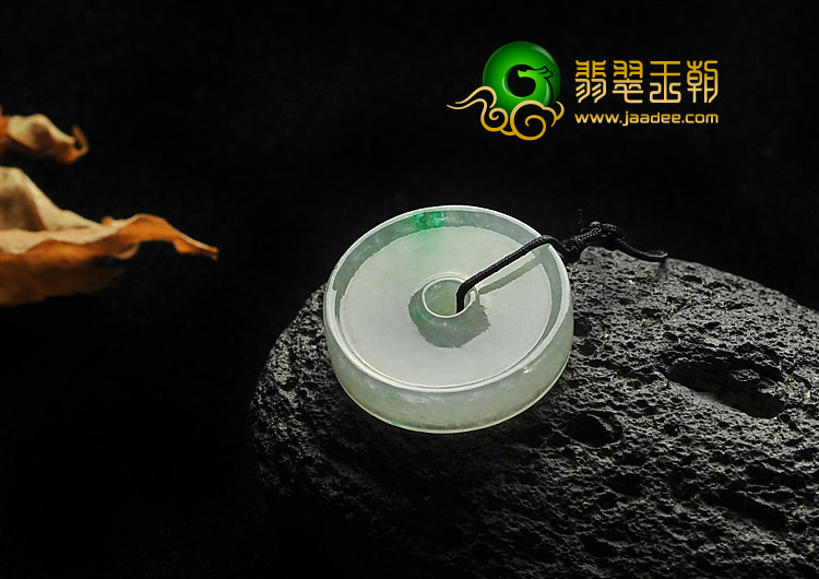 冰种飘翠缅甸翡翠A货平安扣挂件
