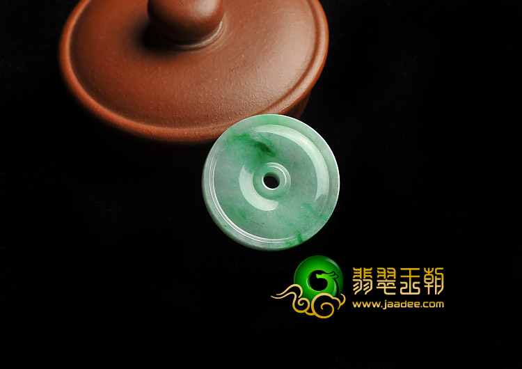 糯冰种飘翠缅甸翡翠A货平安扣挂件