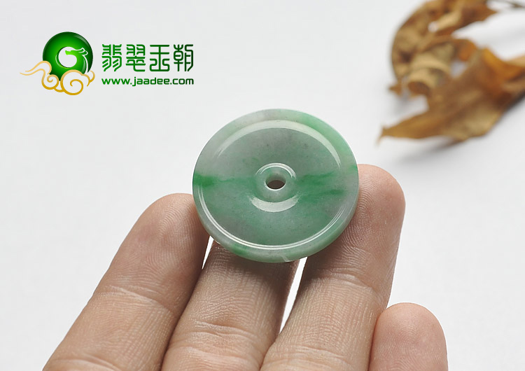 糯冰种飘翠缅甸翡翠A货平安扣挂件