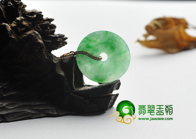 冰种飘翠缅甸翡翠A货平安扣挂件