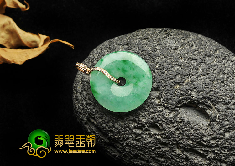 冰种飘翠缅甸翡翠A货平安扣挂件