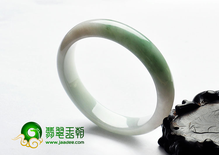 糯冰种绿晴水缅甸翡翠A货手镯（58mm）
