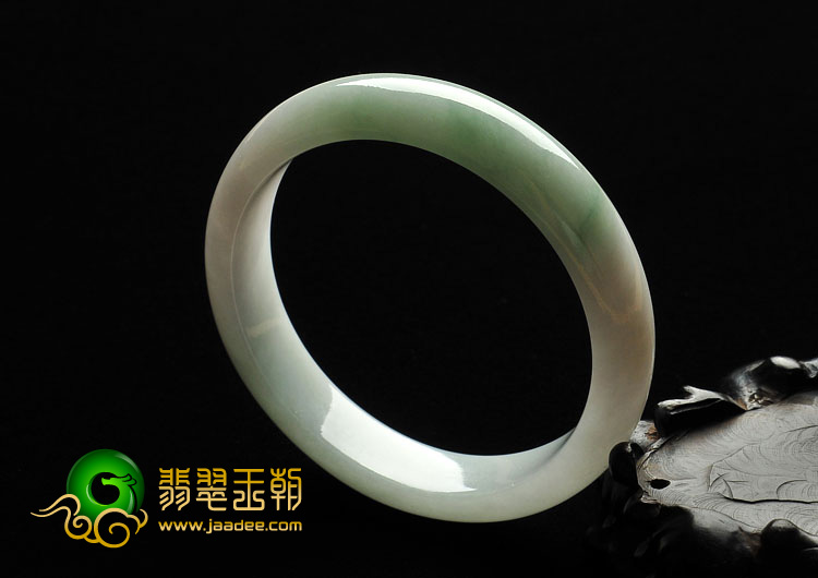 糯冰种绿晴水缅甸翡翠A货手镯（58mm）