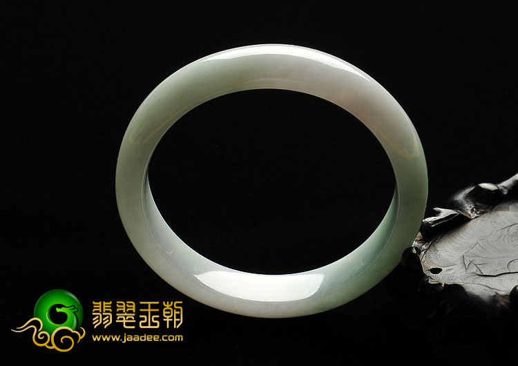 糯冰种绿晴水缅甸翡翠A货手镯（58mm）