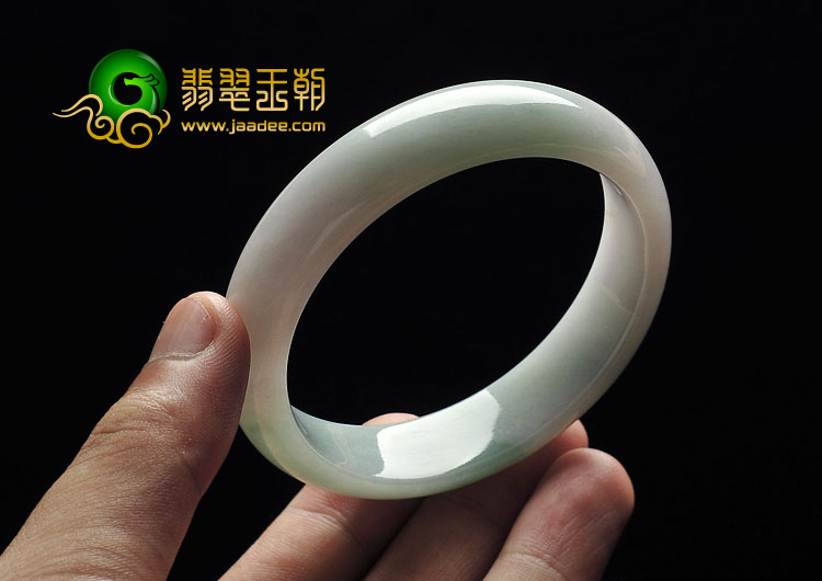糯冰种绿晴水缅甸翡翠A货手镯（59.8mm）