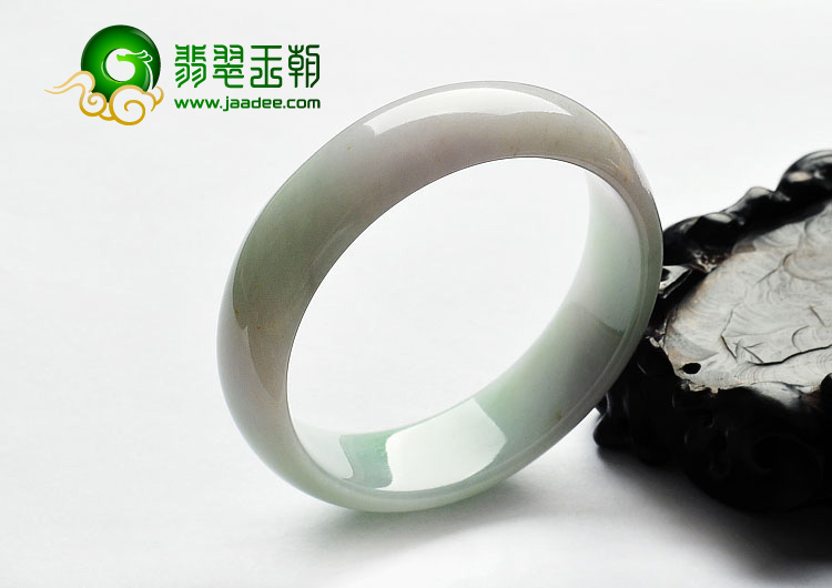糯冰种绿晴水缅甸翡翠A货手镯（56.9mm）