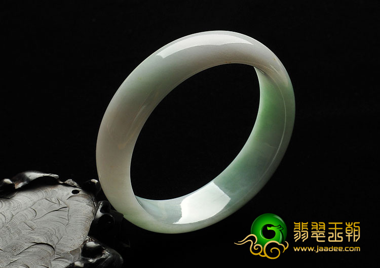 糯冰种绿晴水缅甸翡翠A货手镯（57.9mm）