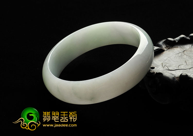 糯冰种绿晴水缅甸翡翠A货手镯（59.8mm）