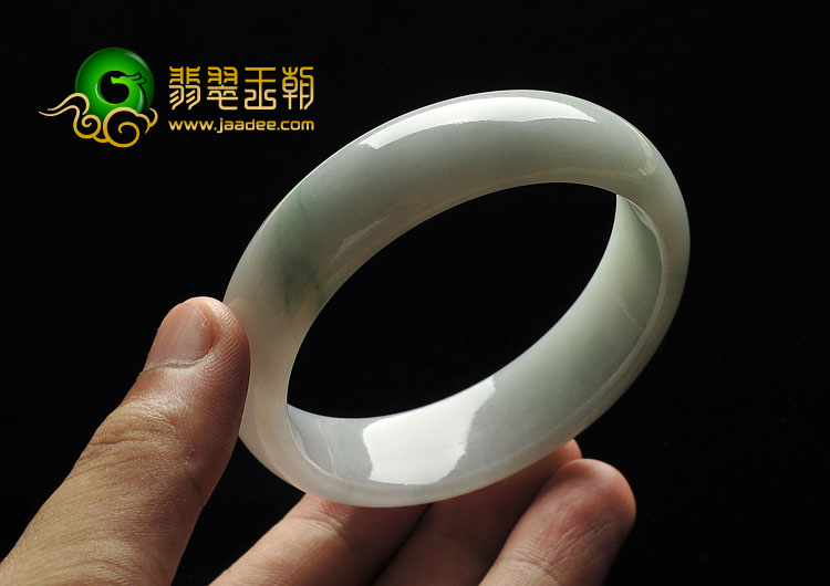 糯冰种绿晴水缅甸翡翠A货手镯（59.8mm）