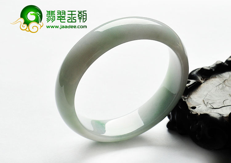 糯冰种绿晴水缅甸翡翠A货手镯（59.8mm）