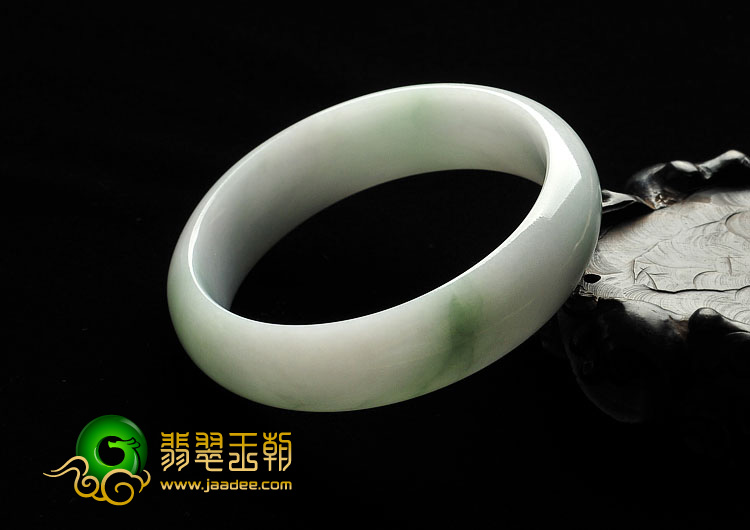 糯冰种绿晴水缅甸翡翠A货手镯（59.8mm）