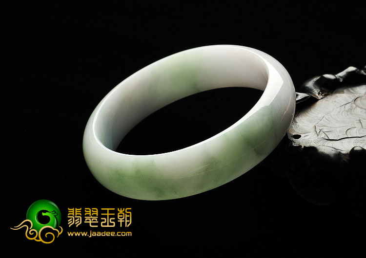 糯冰种绿晴水缅甸翡翠A货手镯（59.8mm）