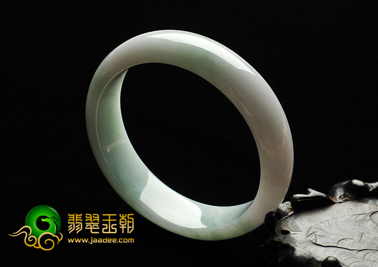 糯冰种绿晴水缅甸翡翠A货手镯（59.8mm）
