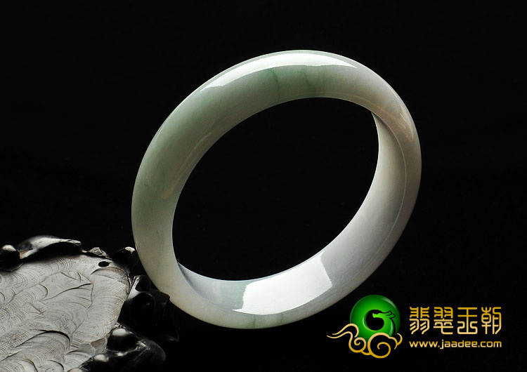 糯冰种绿晴水缅甸翡翠A货手镯（58.2mm）