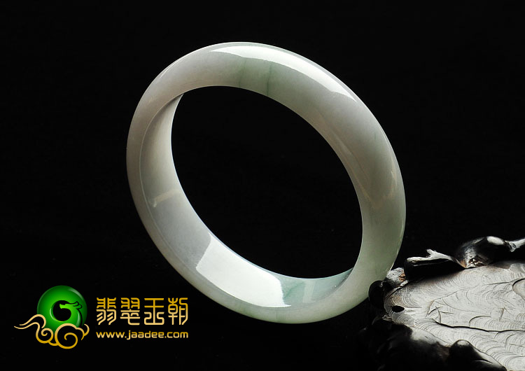 糯冰种绿晴水缅甸翡翠A货手镯（58.2mm）