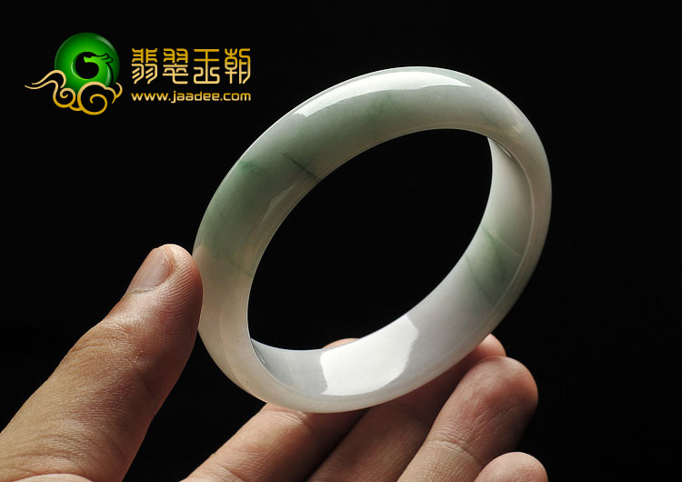 糯冰种绿晴水缅甸翡翠A货手镯（58.2mm）