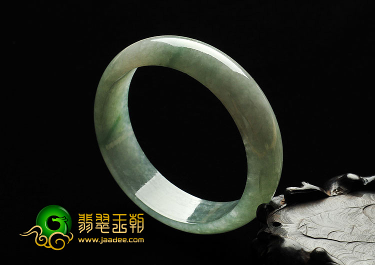 糯冰种晴水缅甸翡翠A货手镯（56.8mm）