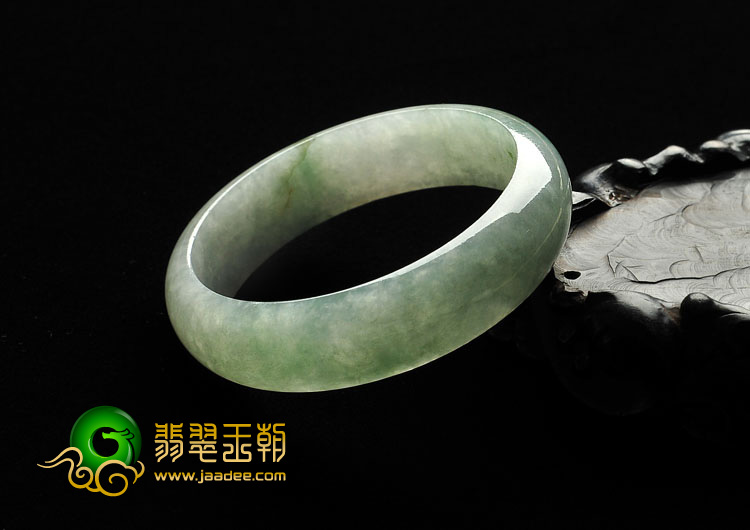 糯冰种晴水缅甸翡翠A货手镯（56.8mm）