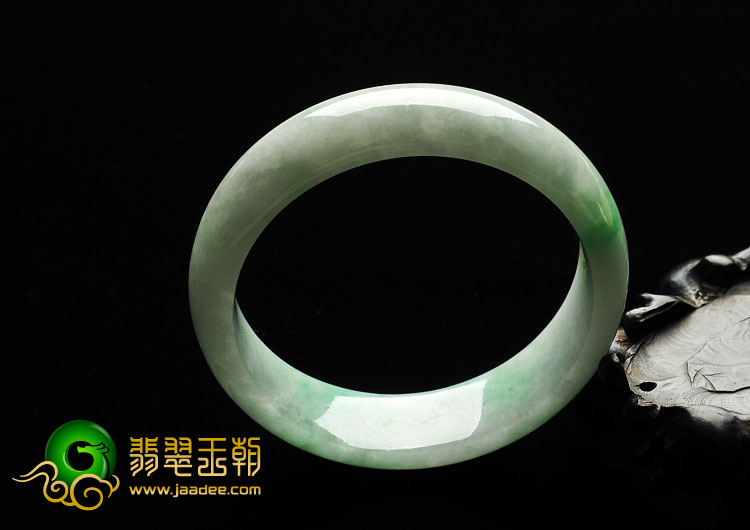糯冰种飘翠缅甸翡翠A货手镯（56.7mm）