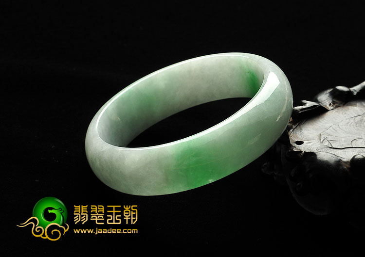 糯冰种飘翠缅甸翡翠A货手镯（56.6mm）