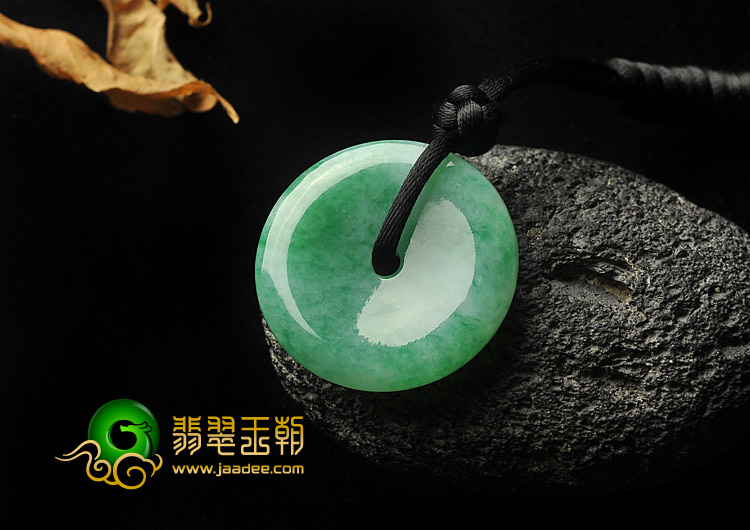 糯冰种翠色缅甸翡翠A货平安扣挂件