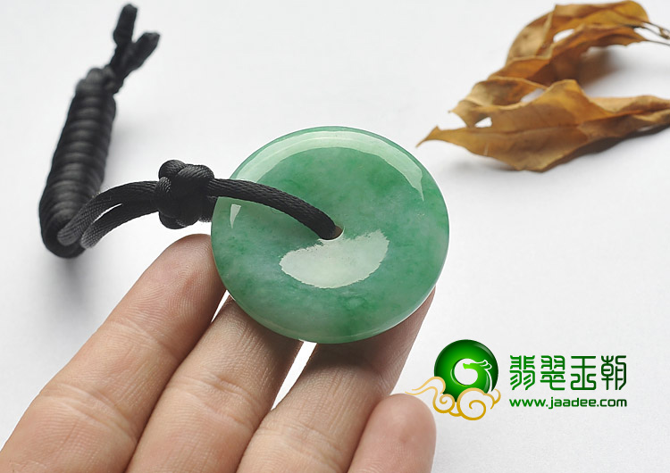 糯冰种翠色缅甸翡翠A货平安扣挂件