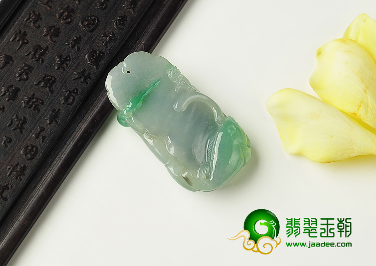 糯冰种飘翠缅甸翡翠A货一路连科挂件
