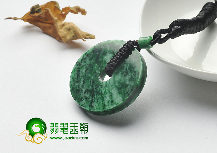 细糯种浓绿缅甸翡翠A货平安扣挂件