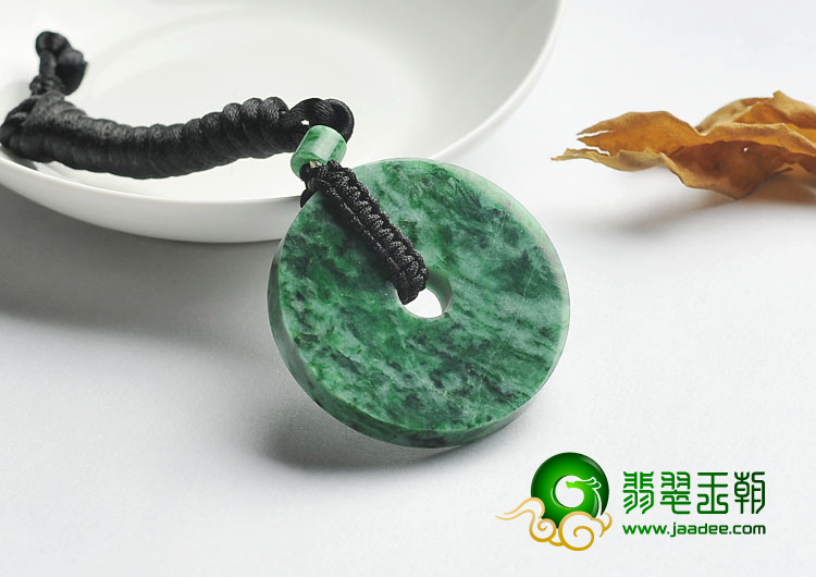 细糯种浓绿缅甸翡翠A货平安扣挂件