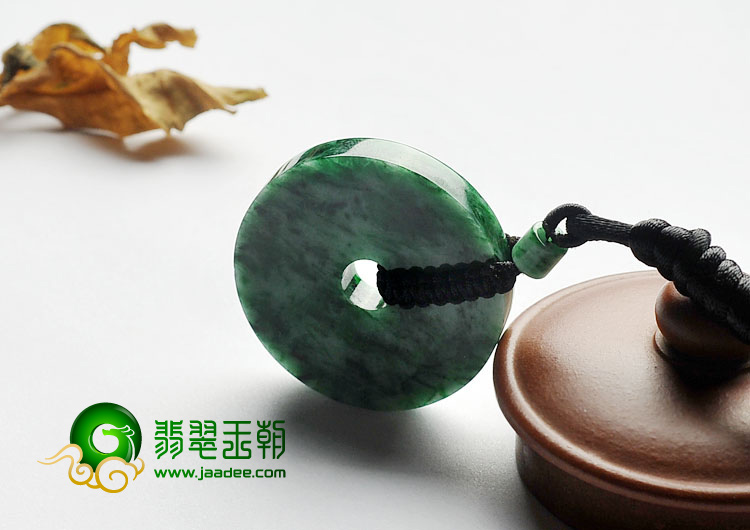 细糯种浓绿缅甸翡翠A货平安扣挂件