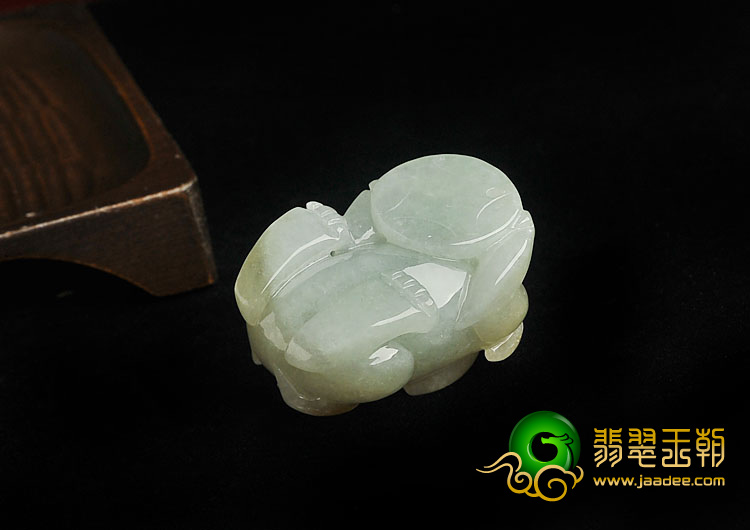 糯冰种飘黄翡缅甸翡翠A货貔貅挂件