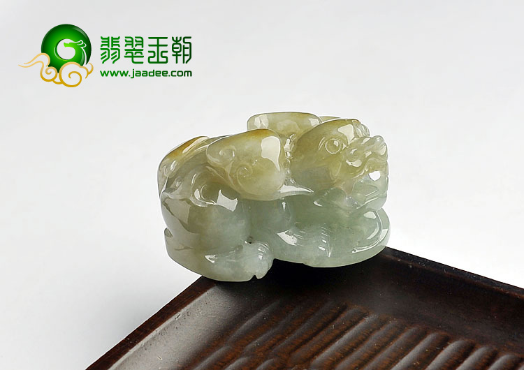 糯冰种飘黄翡缅甸翡翠A货貔貅挂件