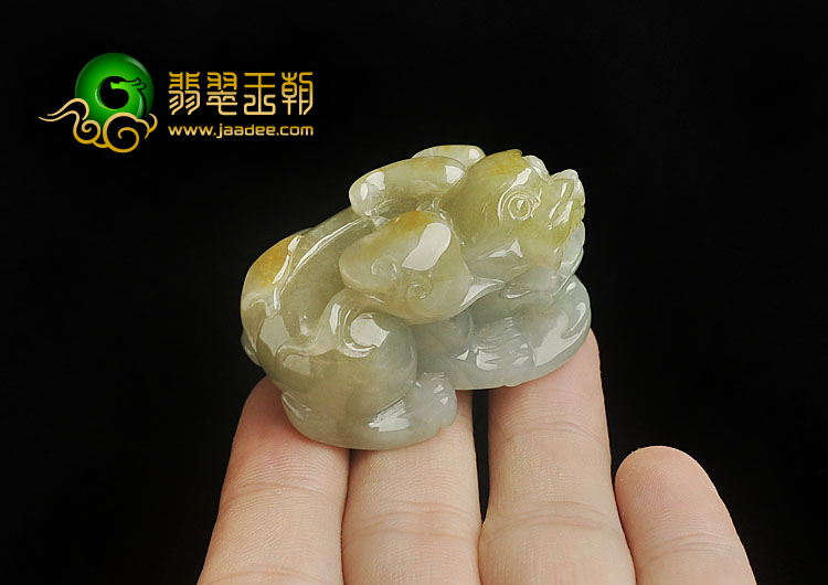 糯冰种飘黄翡缅甸翡翠A货貔貅挂件