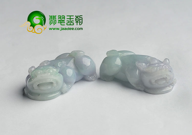 糯冰种春带彩缅甸翡翠A货貔貅挂件（一对）