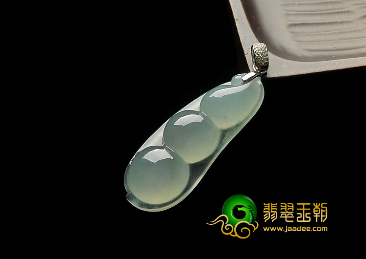 冰种晴水缅甸翡翠A货福豆挂件