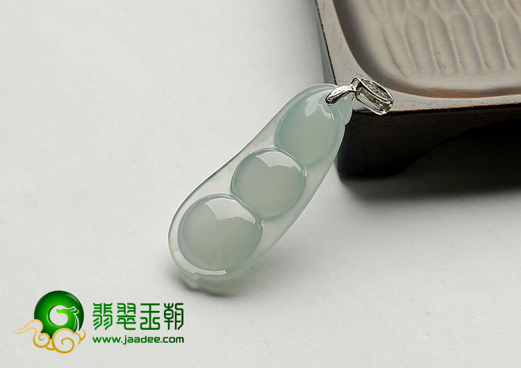 冰种晴水缅甸翡翠A货福豆挂件