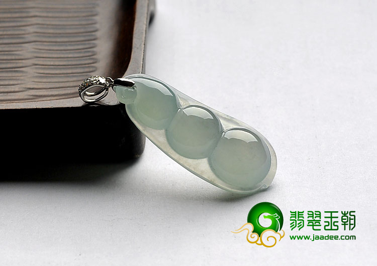 冰种晴水缅甸翡翠A货福豆挂件