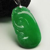 冰种正阳绿缅甸翡翠A货镶白金扣如意胸坠（真钻）