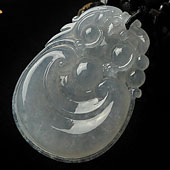 冰种淡晴水缅甸翡翠A货貔貅如意挂件