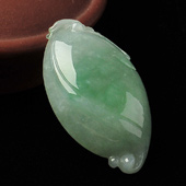 糯冰种绿晴水缅甸翡翠A货如意挂件
