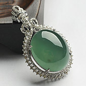 冰种绿晴水缅甸翡翠A货镶白金胸坠（真钻）